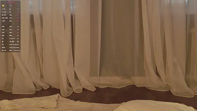 Snapshot of SunnyRisha chatting on January 2026 07:25:02 AM SunnyRisha online show from January 2026 07:25:02 AM