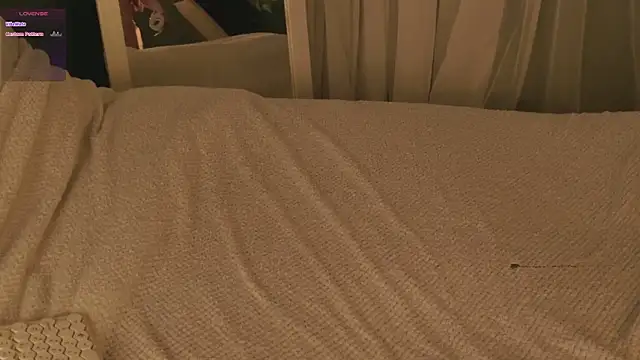 Snapshot of SunnyRisha chatting on November 2025 05:18:01 AM SunnyRisha online show from November 2025 05:18:01 AM