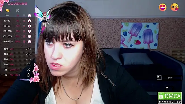 Snapshot of Amali_Ivanna_smit chatting on October 2025 06:23:01 AM Amali Ivanna smit online show from October 2025 06:23:01 AM