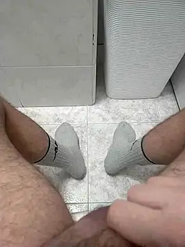 user 662 online show from March 2025 06:03:01 PM