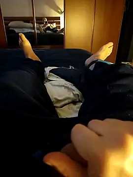 Snapshot of user_662 chatting on February 2026 11:37:02 PM user 662 online show from February 2026 11:37:02 PM