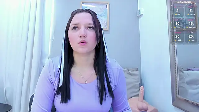  EmilyJireh  online show from November 2025 04:43:02 PM