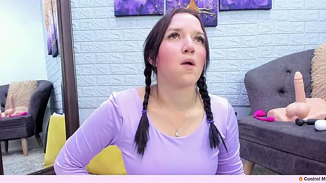  EmilyJireh  online show from November 2025 07:29:02 PM