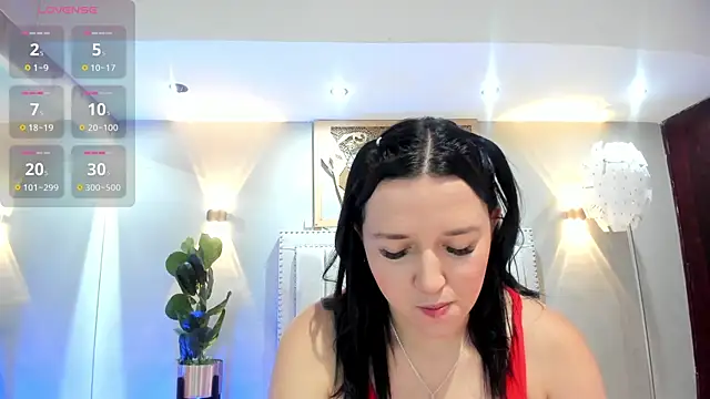 Snapshot of _EmilyJireh_ chatting on June 2026 05:41:01 PM EmilyJireh online show from June 2026 05:41:01 PM