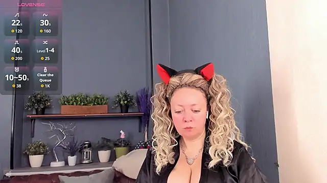 JesiaFoxi online show from March 2026 12:49:01 PM