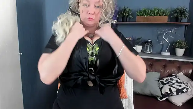 Snapshot of JesiaFoxi chatting on February 2026 03:34:02 PM JesiaFoxi online show from February 2026 03:34:02 PM