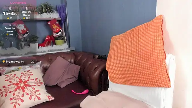 Snapshot of JesiaFoxi chatting on January 2026 12:23:02 PM JesiaFoxi online show from January 2026 12:23:02 PM