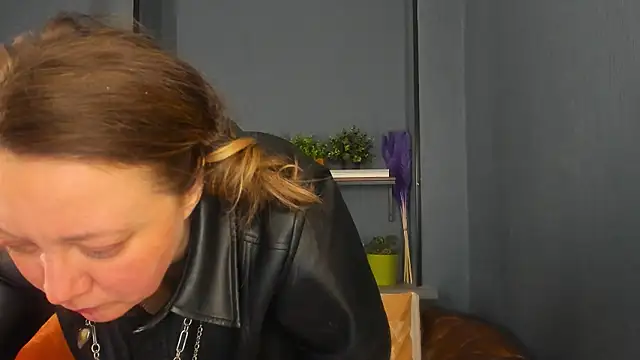 JesiaFoxi online show from February 2025 11:00:02 AM