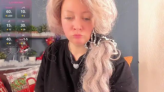 Snapshot of JesiaFoxi chatting on January 2026 01:18:02 PM JesiaFoxi online show from January 2026 01:18:02 PM