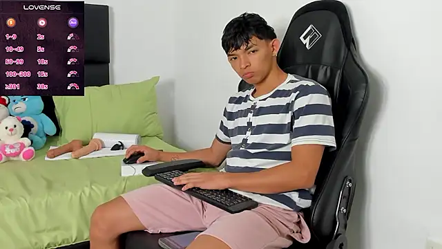 Tonny twink  online show from March 2026 10:53:02 AM