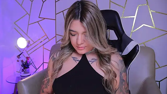 ashleyvalirya online show from September 2025 04:08:01 AM