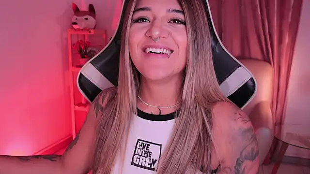 ashleyvalirya online show from January 2026 03:57:02 AM