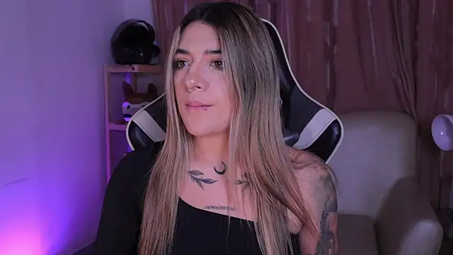 Snapshot of ashleyvalirya chatting on November 2025 03:54:02 AM ashleyvalirya online show from November 2025 03:54:02 AM