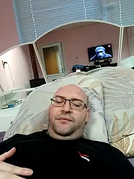 Snapshot of 0777edi chatting on January 2025 03:24:01 PM 0777edi online show from January 2025 03:24:01 PM