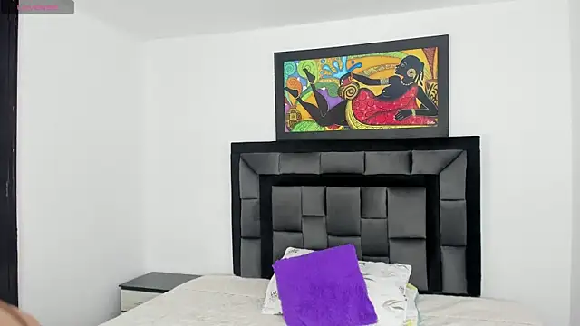 tatiana valencia online show from February 2025 12:12:01 PM