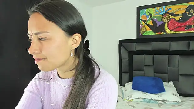 tatiana valencia online show from February 2025 12:38:01 PM