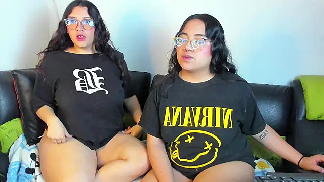 Snapshot of maddie-and-chelsea- chatting on March 2026 09:15:02 PM maddie-and-chelsea- online show from March 2026 09:15:02 PM