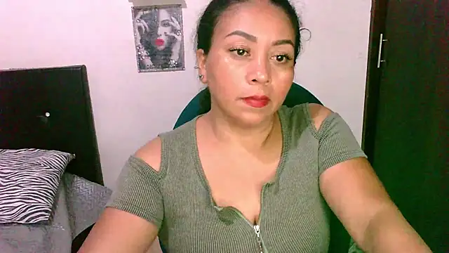 zaray bella online show from March 2026 10:24:02 PM