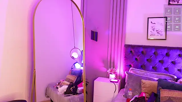 Giovanna oliveira online show from November 2025 06:23:02 AM