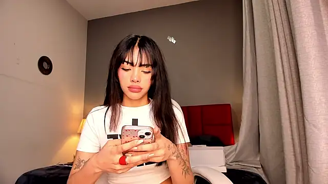 Giovanna oliveira online show from April 2026 11:18:02 PM