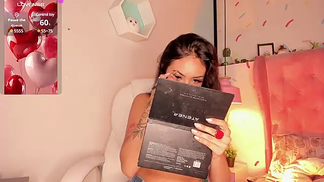 Snapshot of Giovanna_oliveira chatting on February 2025 04:28:02 AM Giovanna oliveira online show from February 2025 04:28:02 AM