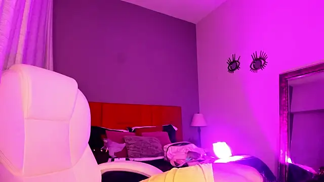 Giovanna oliveira online show from November 2025 05:52:01 AM