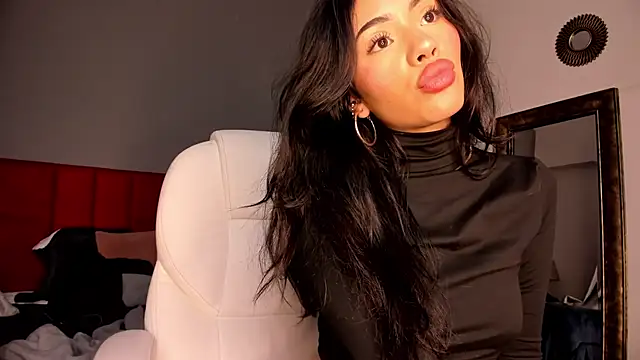 Giovanna oliveira online show from March 2026 05:45:02 AM