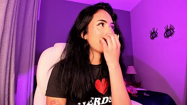 Giovanna oliveira online show from November 2025 06:56:02 AM