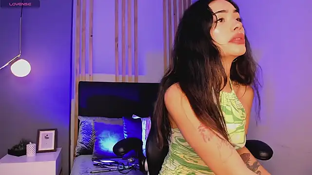 Giovanna oliveira online show from April 2026 05:52:01 AM