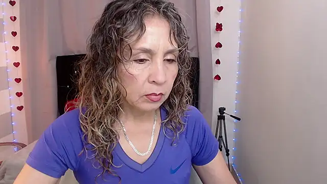 Snapshot of Afrodita_sg chatting on February 2026 01:42:02 PM Afrodita sg online show from February 2026 01:42:02 PM