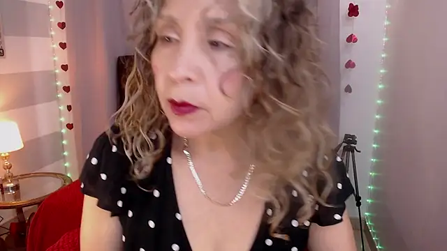 Snapshot of Afrodita_sg chatting on February 2026 01:43:02 PM Afrodita sg online show from February 2026 01:43:02 PM