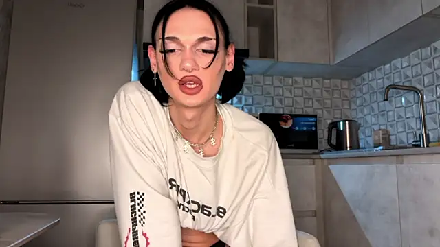 CHERLYBAY online show from February 2026 04:40:02 PM