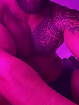 moody1996- online show from December 2024 05:00:01 PM