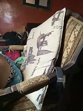 moody1996- online show from October 2025 09:44:02 AM