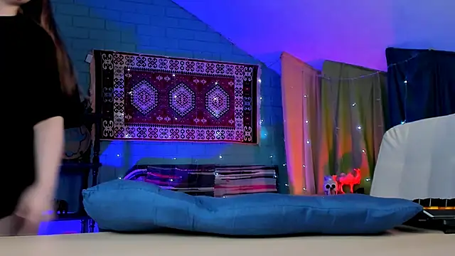 Snapshot of footfetish_baby chatting on February 2026 04:29:02 PM footfetish baby online show from February 2026 04:29:02 PM