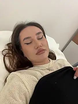 freyacherie online show from November 2025 12:33:02 PM