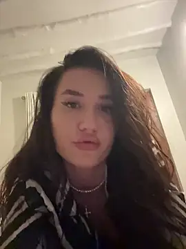 freyacherie online show from December 2025 06:07:01 PM