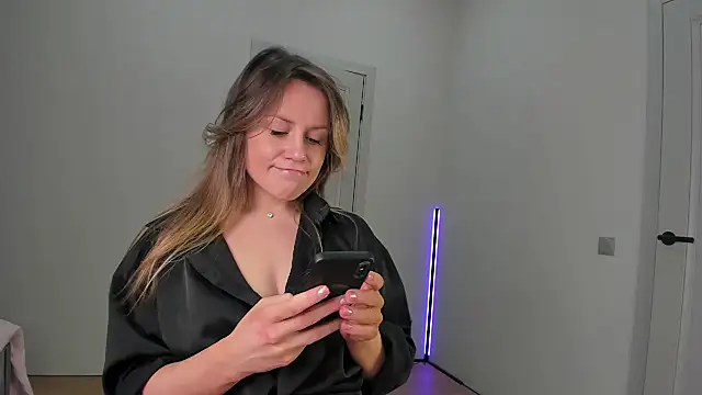 Snapshot of _cometoseeme_ chatting on February 2026 01:31:02 PM cometoseeme online show from February 2026 01:31:02 PM