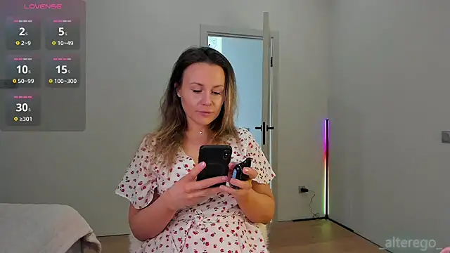 Snapshot of _cometoseeme_ chatting on February 2026 10:59:02 AM cometoseeme online show from February 2026 10:59:02 AM