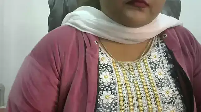 Snapshot of yours_jassi chatting on February 2025 05:53:01 AM yours jassi online show from February 2025 05:53:01 AM