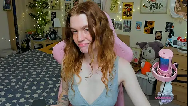 Snapshot of Sunny_Elly chatting on July 2026 04:25:02 PM Sunny Elly online show from July 2026 04:25:02 PM