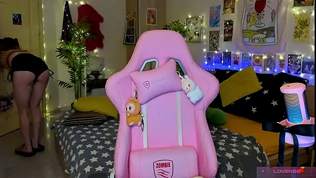 Sunny Elly online show from February 2026 09:58:02 PM