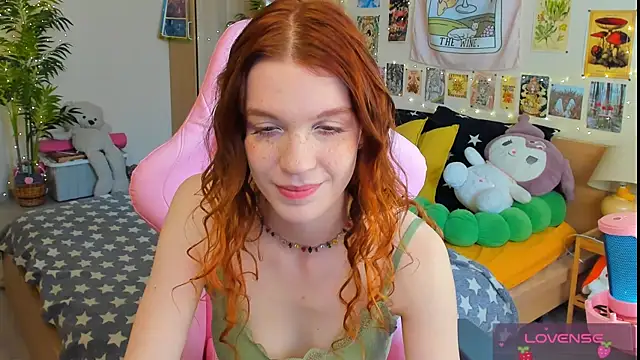Snapshot of Sunny_Elly chatting on May 2026 11:37:02 AM Sunny Elly online show from May 2026 11:37:02 AM