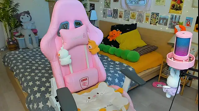 Snapshot of Sunny_Elly chatting on June 2026 08:41:01 AM Sunny Elly online show from June 2026 08:41:01 AM