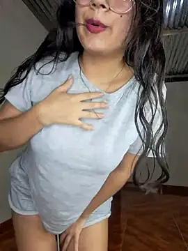 Snapshot of MishuColfer chatting on January 2026 02:59:01 AM MishuColfer online show from January 2026 02:59:01 AM