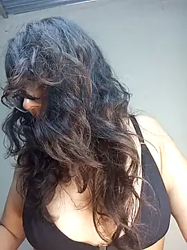 MishuColfer online show from March 2026 01:50:01 AM