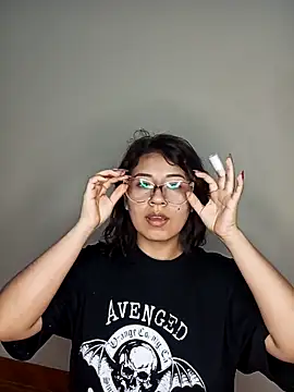 MishuColfer online show from March 2026 03:55:01 AM