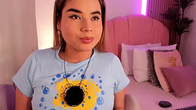 Victoria vallejo  online show from February 2026 11:45:01 AM