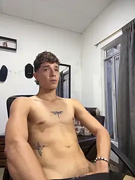 cristofer 988 online show from May 2026 10:57:01 PM