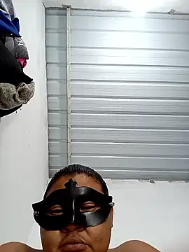 Lucky-hot-girls online show from January 2026 01:40:02 PM